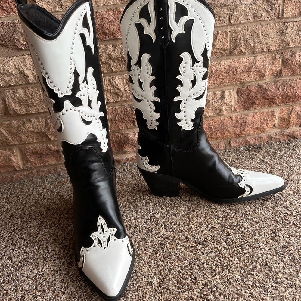 Cowgirl Boots Embroidered Pointed Toe Mid Calf Boots with Chunky Block Heel - Picture 12 of 16